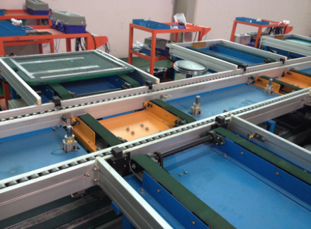 Free flow conveyor production line for switchgear cabinets