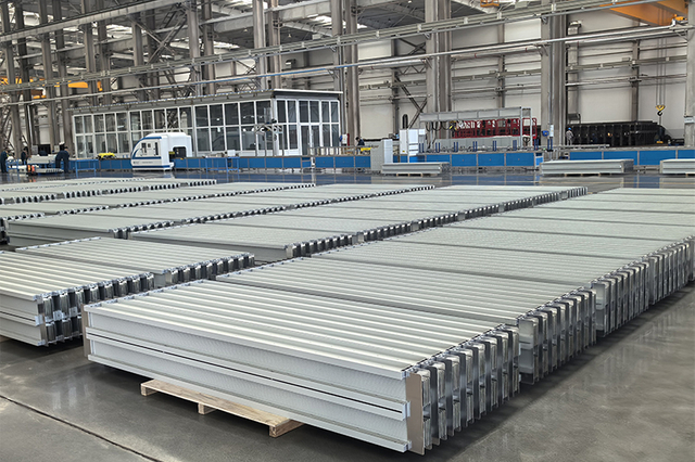 Busduct Production For busbar trunking system manufacturing and assemblysupport.