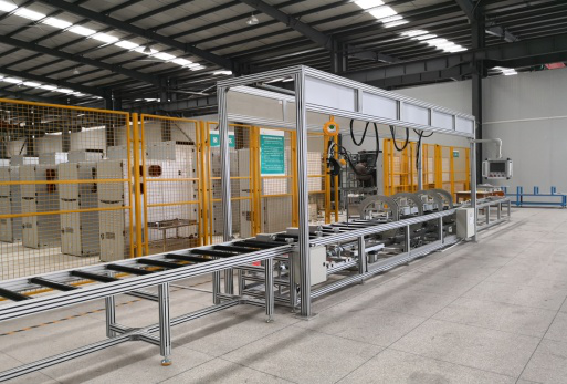 Complete semi-automatic assembly line for compact busway systems