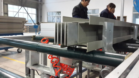 Accessory assembly station for 630A-2500A busbar processing