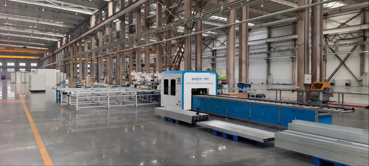 Automatic-Profile-Processing-Machine-for-Industrial-Efficiency